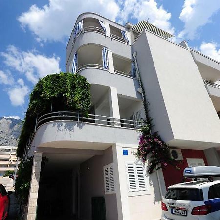 Milic Apartments Makarska Bagian luar foto