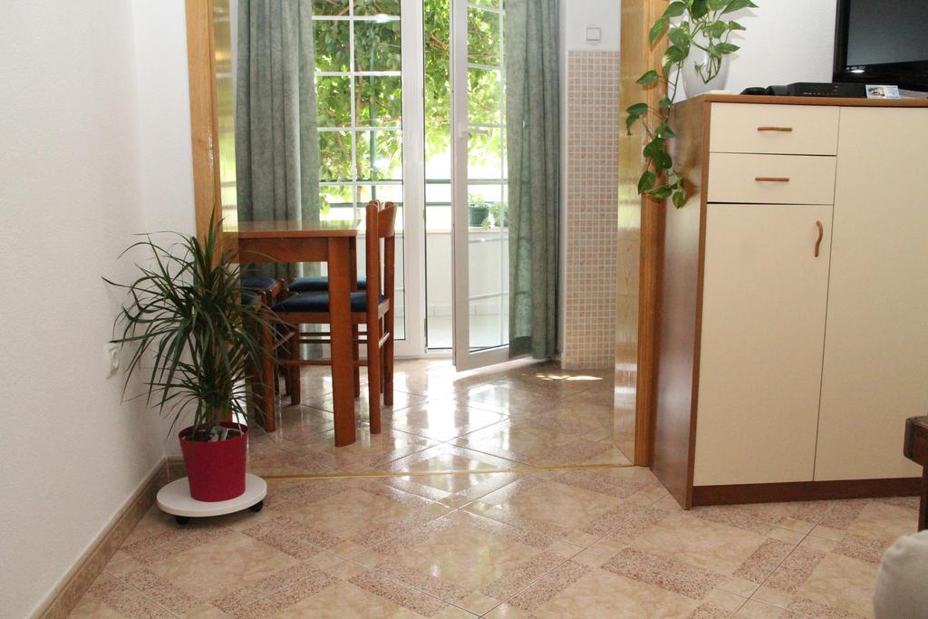 Milic Apartments Makarska Ruang foto