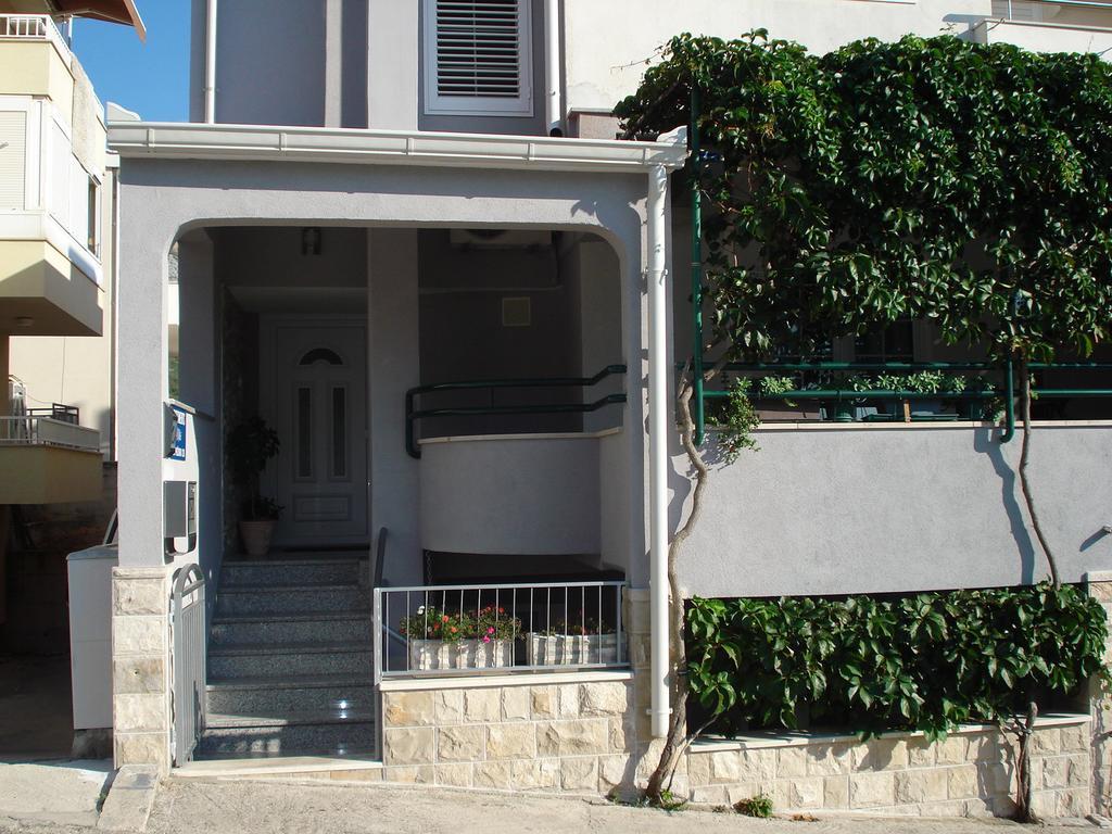 Milic Apartments Makarska Bagian luar foto