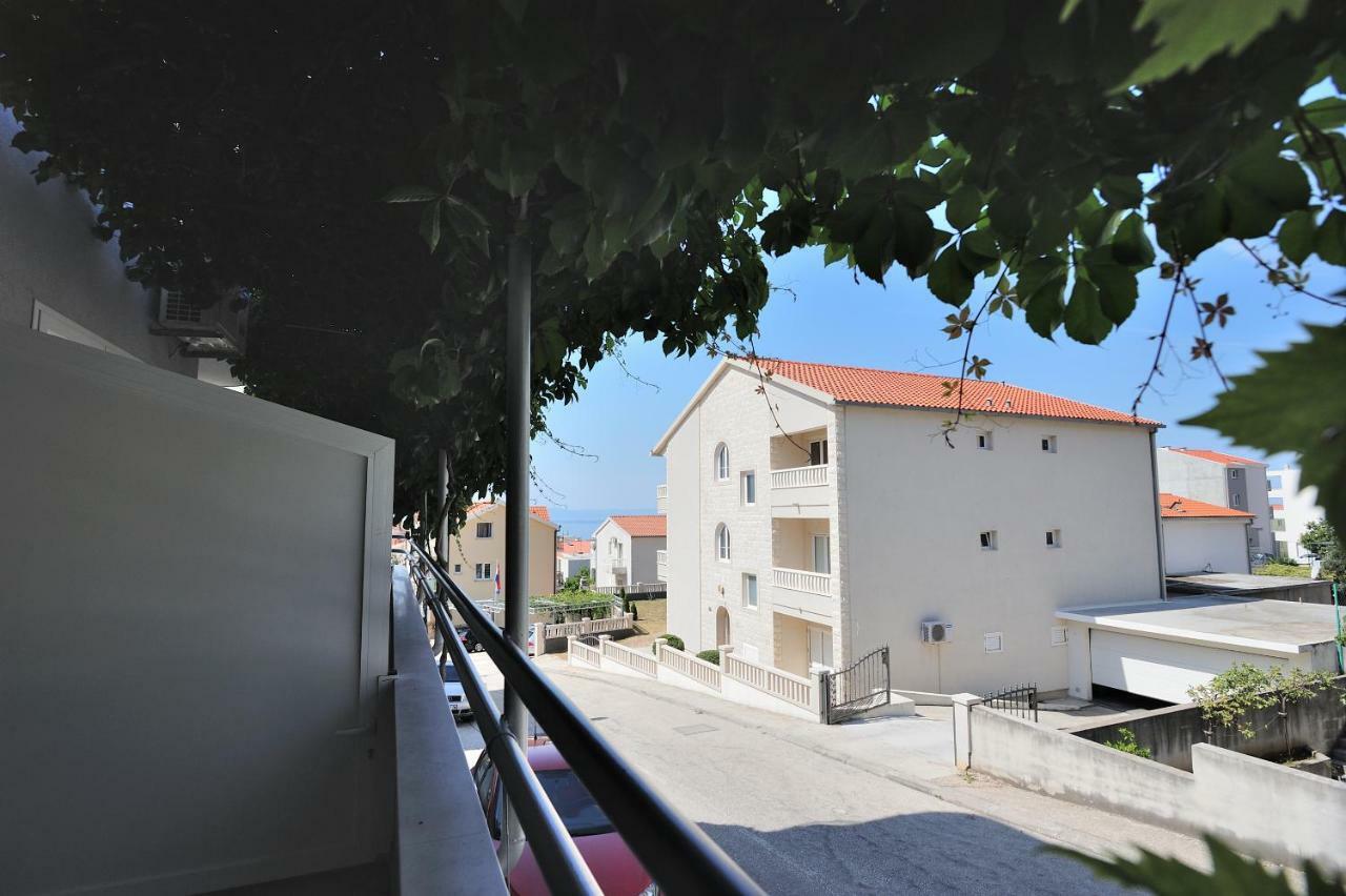 Milic Apartments Makarska Bagian luar foto