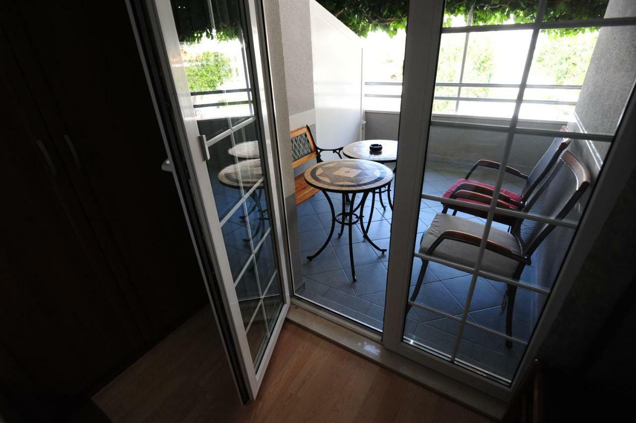 Milic Apartments Makarska Bagian luar foto