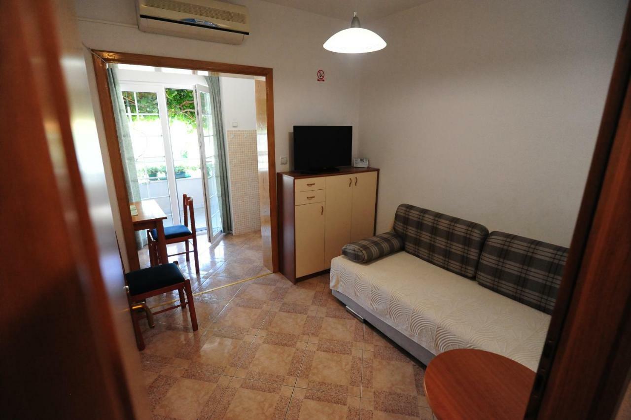Milic Apartments Makarska Bagian luar foto