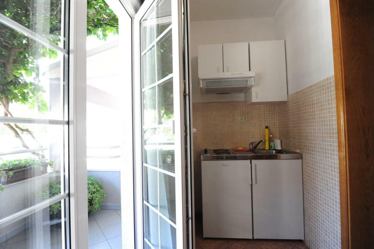 Milic Apartments Makarska Bagian luar foto