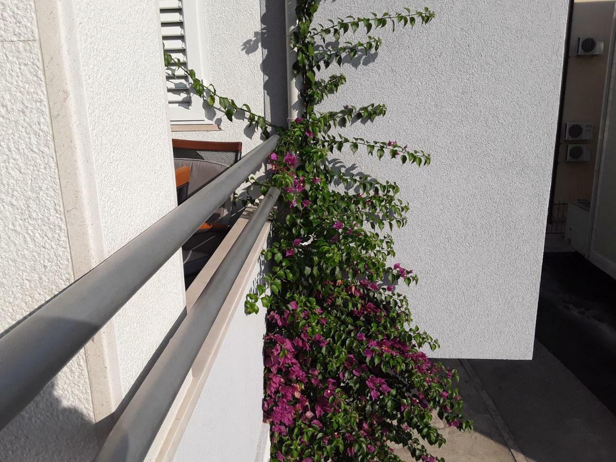 Milic Apartments Makarska Bagian luar foto